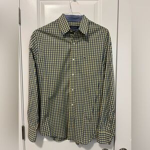 Crown & Ivy Men’s Classic Fit Button-Down Shirt – Yellow & Blue Gingham – Small